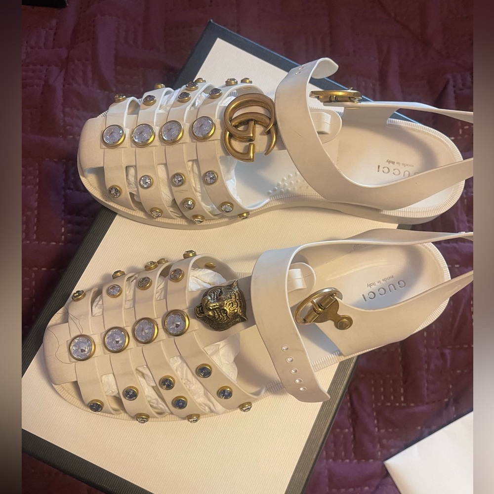 Gucci woman sandals!!!